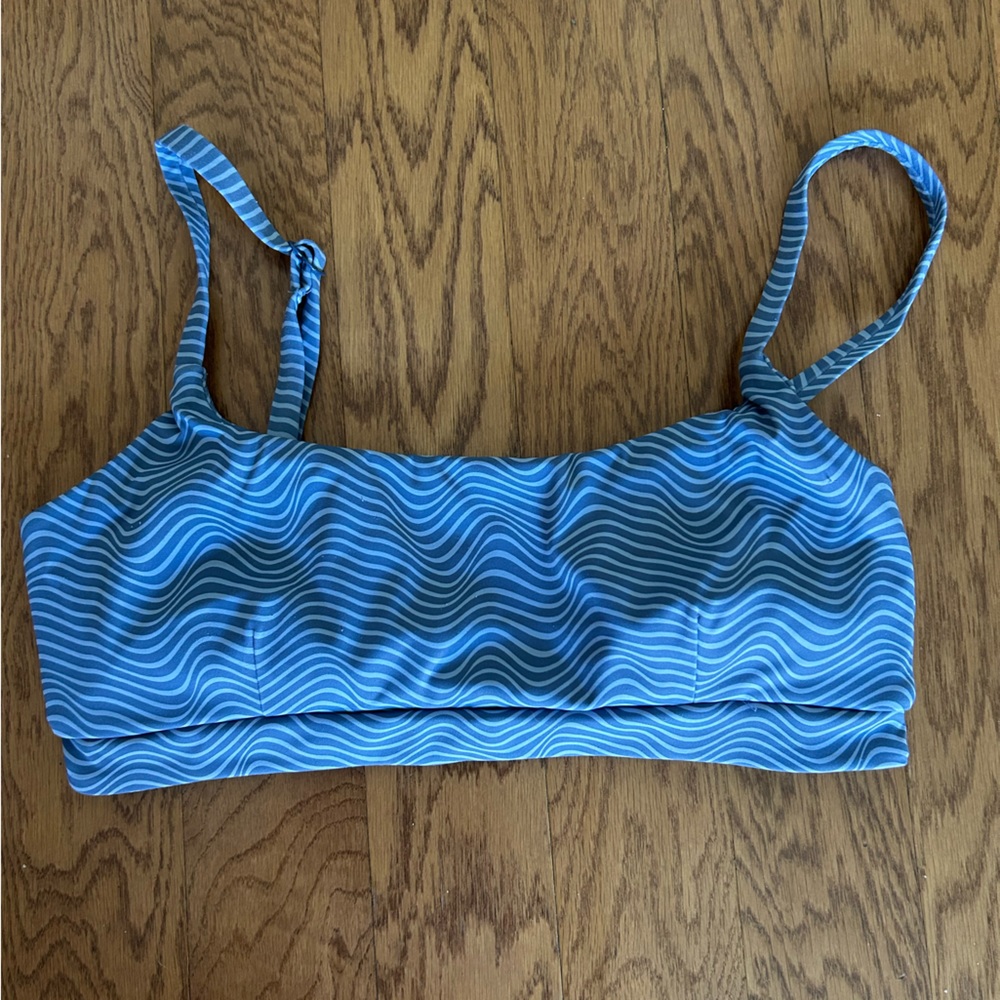 Vitality Size Medium Sports Bra